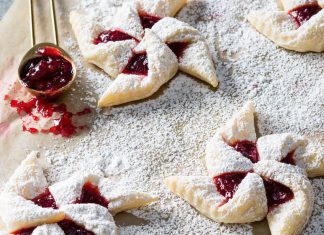 Finnish Pinwheel Cookies (Joulutorttu)