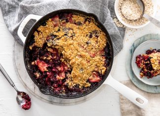 Mixed Berry Skillet Cobbler with Shortbread Crumble
