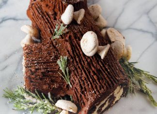 Classic Bûche de Noël Bûche de Noël