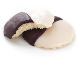 Black and White Cookies New York Style Black and White Cookie