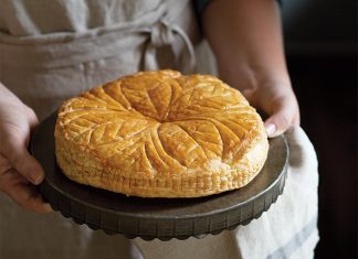 Cake Fit For Kings: Traditional Galette Des Rois Cake Fit For Kings: Traditional Galette Des Rois