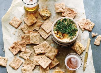 Sesame-IPA Saltines with Pub Cheese Spread Sesame-IPA Saltines with Pub Cheese Spread