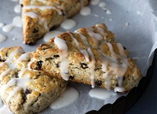 Earl Grey and Currant Scones with Vanilla Bean Glaze Earl Grey Currant Scone