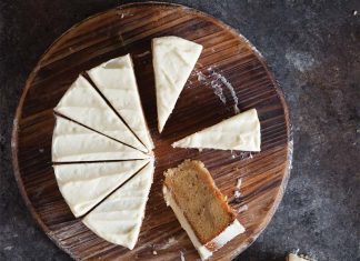 One-Layer Applesauce Cake