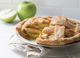 How to Pick Your Pie Pan Apple Cheddar Pie