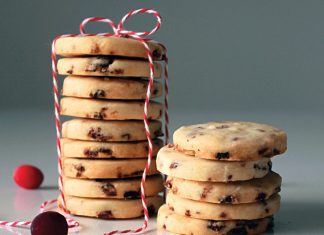 Dried Cranberry Shortbread Cookies Dried Cranberry Shortbread Cookies