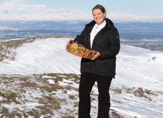 The Call of the Wild: Pastry Chef Mandy Dixon’s Alaska Alaskan Cuisine with Mandy Dixon