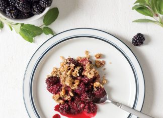 Blackberry Sage Rye Crisp