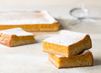 Pumpkin Spice Gooey Butter Cake