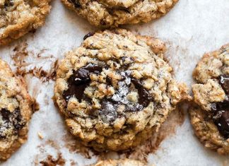 Spiced Chocolate Chunk Oatmeal Cookies