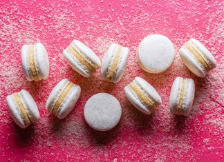 Vanilla Bean Macarons Vanilla Macarons