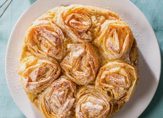 Vanilla Milk Ruffle Pie