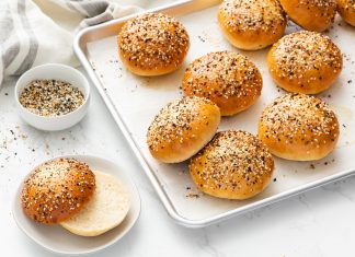 Everything Bagel Potato Buns potato buns