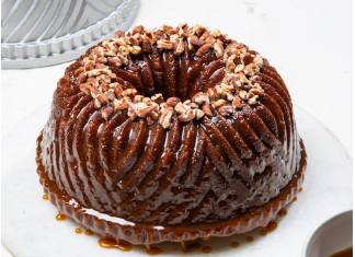 Apple Pecan Spice Cake with Toffee Glaze Apple Pecan Spice Cake with Toffee Glaze slices
