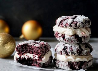 Red Velvet Peppermint Sammies