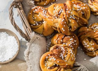 Swedish Cinnamon Buns Swedish Cinnamon Buns