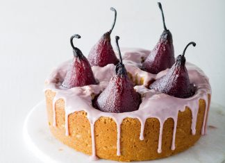 Spiced Mulled Wine Pear Cake
