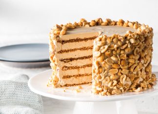 Coffee-Peanut Meringue Cake Coffee-Peanut Meringue Cake