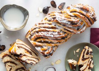 Almond-Fig Breakfast Braid Almond-Fig Breakfast Braid