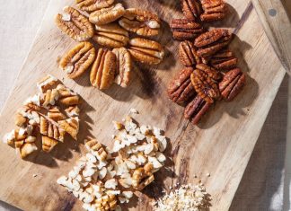 How to Toast Pecans