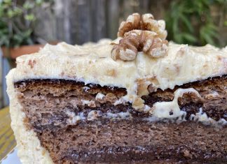 Walnut Cream Cake Walnut Cream Cake