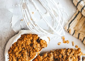 Bakers, Makers, Movers & Shakers You Need to Know Oatmeal Raisin Marshmallow Creme Pie