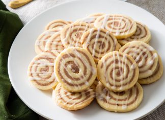 Cinnamon Roll Cookies Cinnamon Roll Cookies
