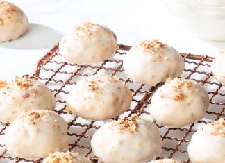 Almond-Pecan Biscotti Cookies Almond-Pecan Biscotti Cookies