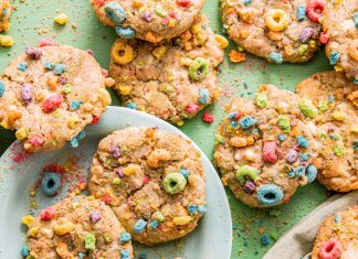 White Chocolate-Fruity Cereal Cookies White Chocolate-Fruity Cereal Cookies
