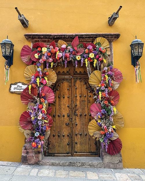 doorfront in San Miguel