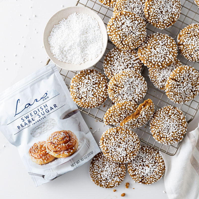 Lars sugar with cookies