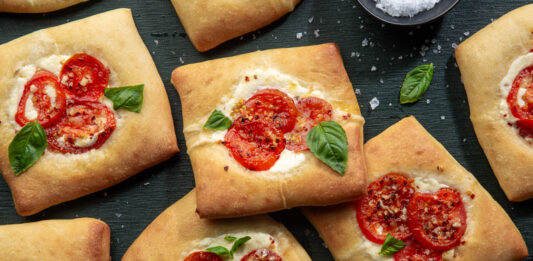 Summer Tomato-and-Cheese Tarts Summer Tomato-and-Cheese Tarts