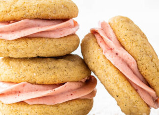 Five Sandwich Cookies Full of Spring Flavor Sweeten Mother's Day Weekend with These Delicious Cookies