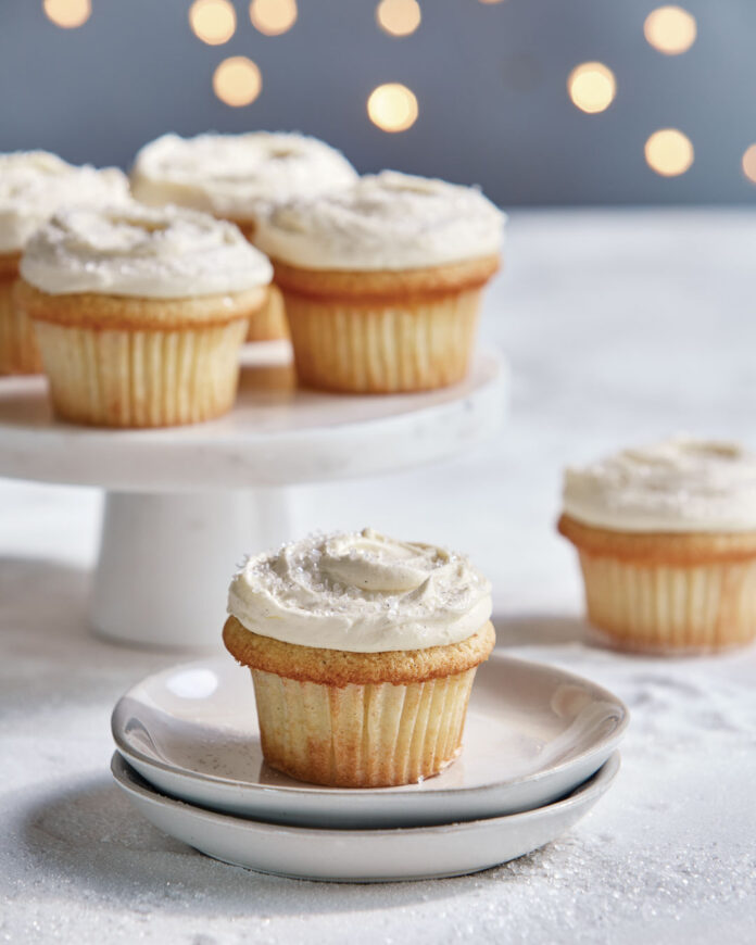 Small Batch Cupcakes 4967 KCSocial Vanilla Cupcakes with Vanilla Buttercream