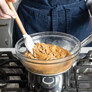 Cooking the Caramel Icing