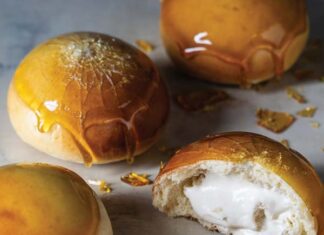 Maple Cream-Filled Crème Brûlée Buns Maple Cream-Filled Crème Brûlée Buns