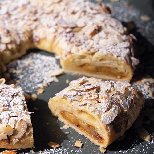 Almond Satsuma wreath