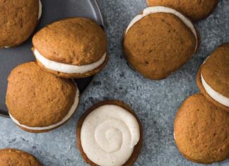 Pumpkin Spice Whoopie Pies Pumpkin Spice Whoopie Pies