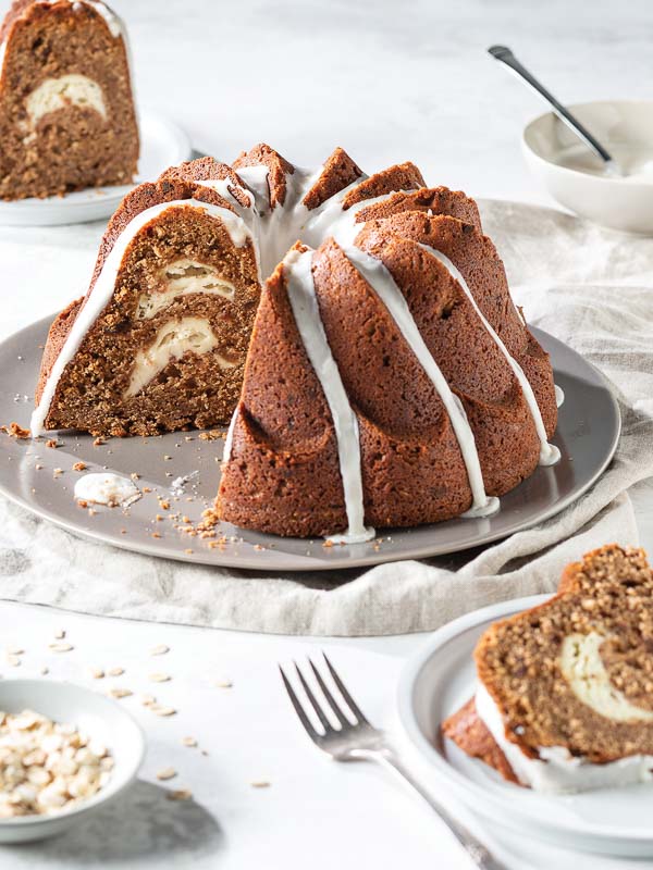 Oatmeal Cream Bundt Cake
