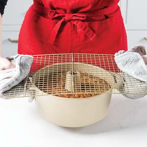 Putting cake on cooling rack