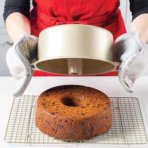 Taking cake out of pan