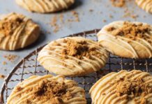 Cookie Butter-Stuffed Snickerdoodles Cookie Butter-Stuffed Snickerdoodles