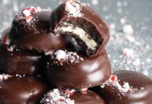 Peppermint-Chocolate Sandwich Cookies Peppermint-Chocolate Sandwich Cookies