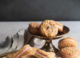Fruitcake Cookie Sandwiches Fruitcake Cookie Sandwiches