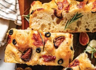 Fig, Prosciutto, Rosemary, and Olive Focaccia FIG, PROSCIUTTO, ROSEMARY, AND OLIVE FOCACCIA