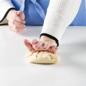 shaping marzipan