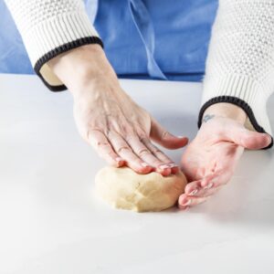 shaping marzipan