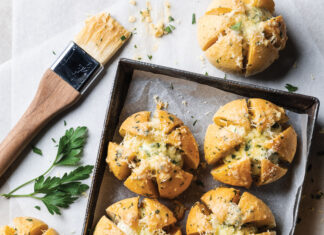 Savory Garlic-Herb Cheese Buns SAVORY GARLIC-HERB CHEESE BUNS