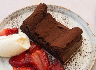 Edd Kimber’s Flourless Chocolate Cake with Roasted Strawberries Flourless Chocolate Cake with Roasted Strawberries
