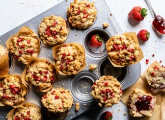 Strawberry-Ricotta Muffins Strawberry-Ricotta Muffins